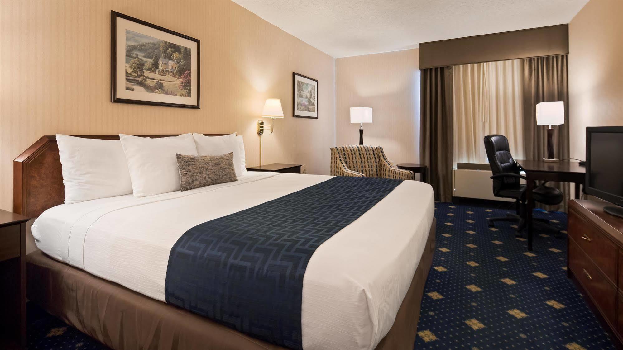 Baymont By Wyndham Groton/Mystic Hotel Exterior foto